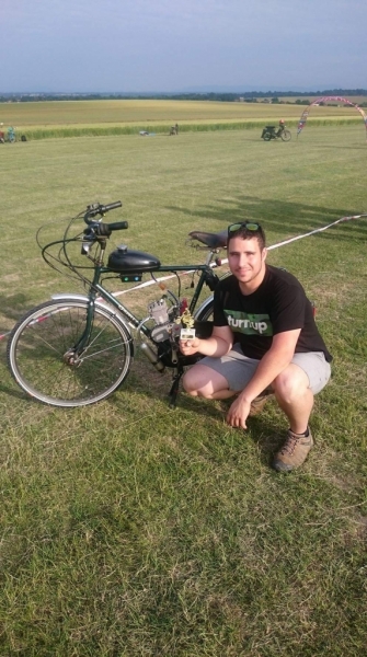 received_2029683963711094