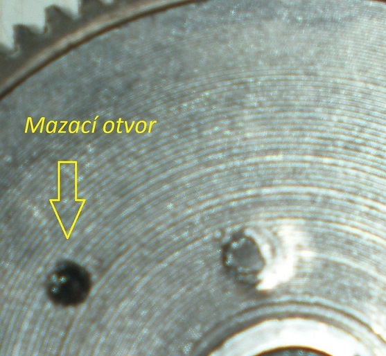 Mazací otvor.JPG